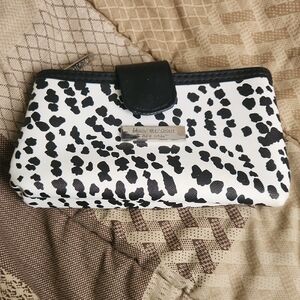 Black and White Women's Clutch Make-Up Bag